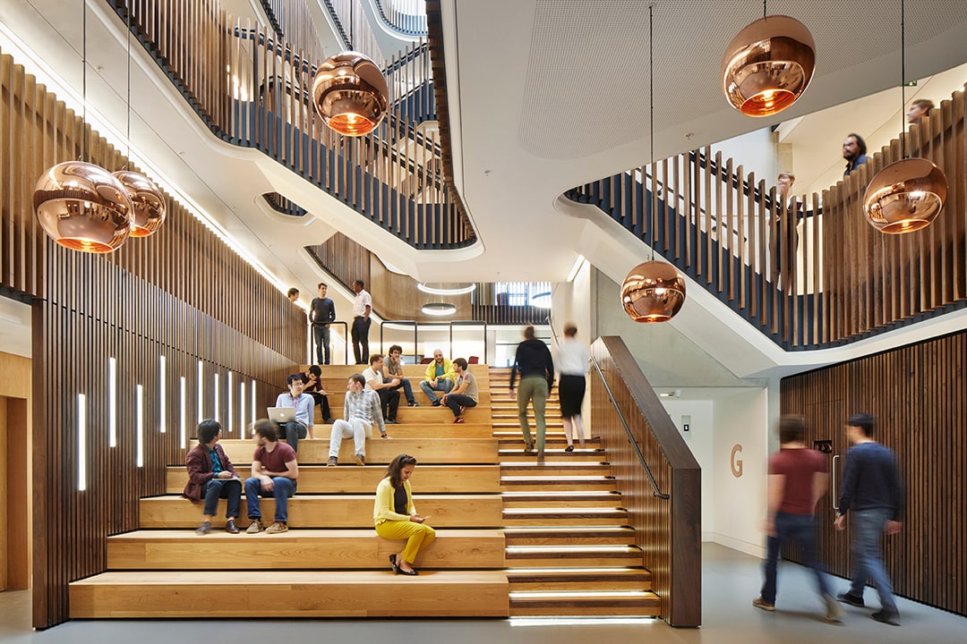 CONTEMPORARY TRANSFORMATION OF OXFORD UNIVERSITY